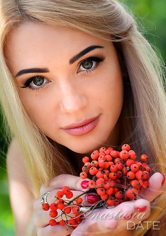 Serbia Woman Svetlana From Belgrade 34 Yo Hair Color Blond